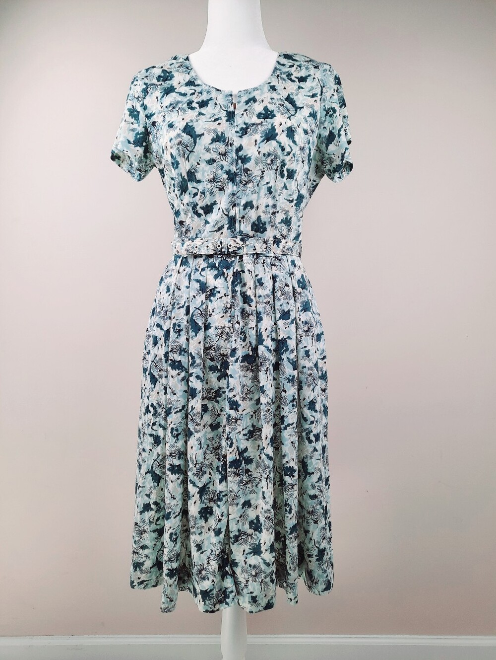 Vintage 1950s Shelton Stroller Pleated Jersey Knit Day Dress Floral Pockets M